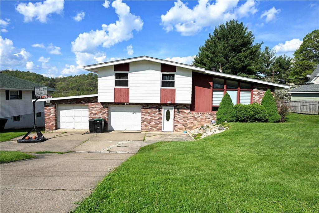 46 Mannina, Charleroi Boro, PA 15432