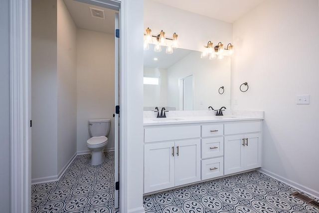 1942 Edgewood Drive, Leavenworth, KS 66048