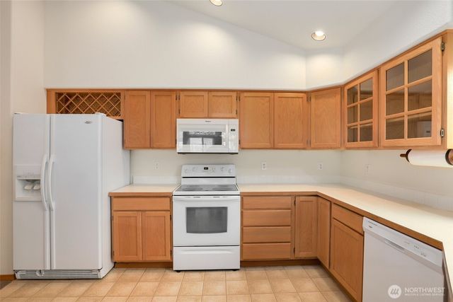 4712 Kapalea Way SE, Lacey, WA 98503