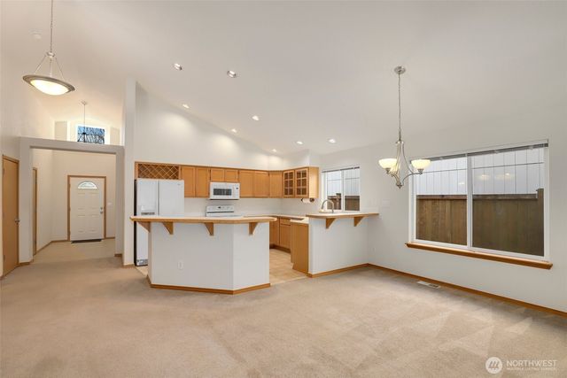 4712 Kapalea Way SE, Lacey, WA 98503