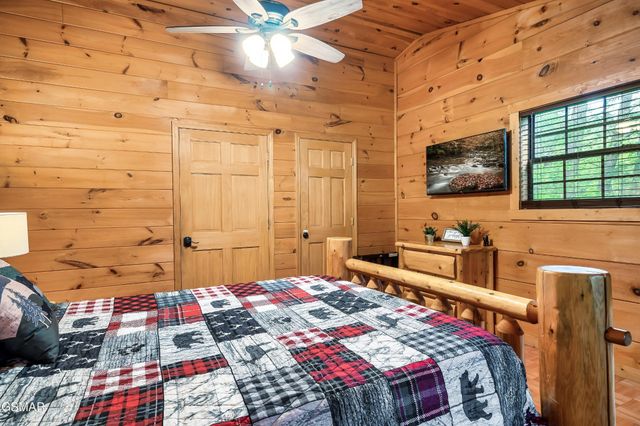 2619 Thad Trail, Sevierville, TN 37876
