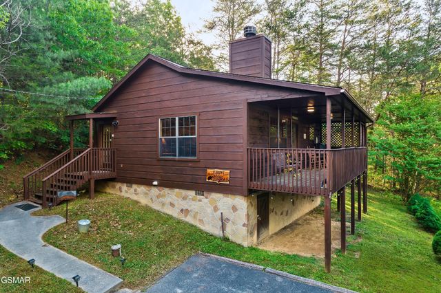 2619 Thad Trail, Sevierville, TN 37876