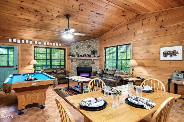 2619 Thad Trail, Sevierville, TN 37876