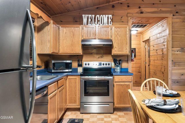 2619 Thad Trail, Sevierville, TN 37876