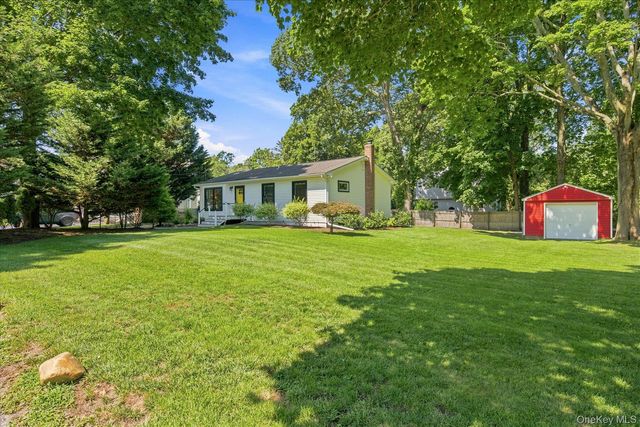 20 Lynbrook Drive, Sound Beach, NY 11789