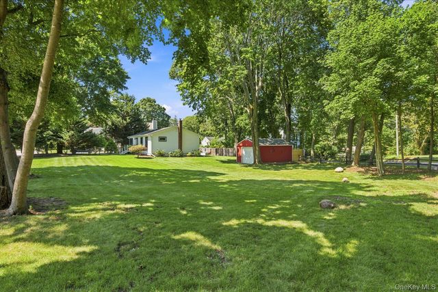 20 Lynbrook Drive, Sound Beach, NY 11789