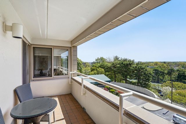 701 Pelham Road 2B, New Rochelle, NY 10805