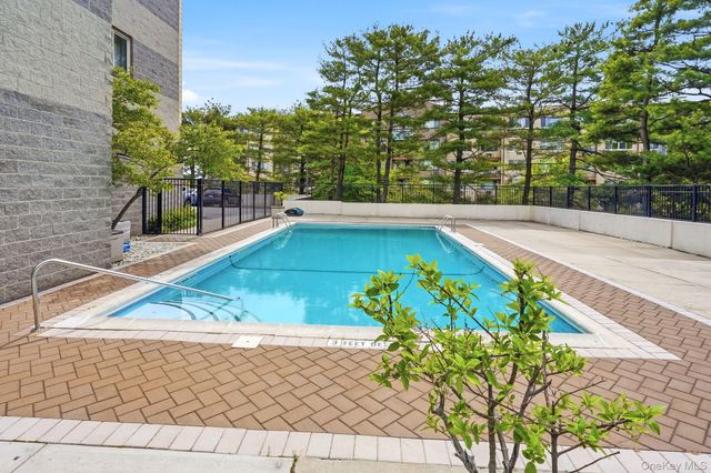 701 Pelham Road 2B, New Rochelle, NY 10805