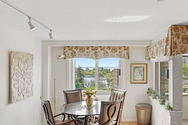 701 Pelham Road 2B, New Rochelle, NY 10805