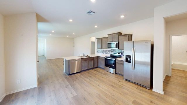 915 Presleigh Drive, Dallas, TX 75253
