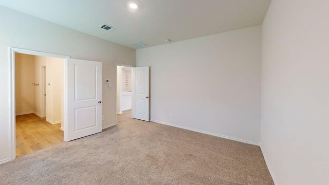 915 Presleigh Drive, Dallas, TX 75253