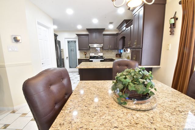 1239 Bobcat, San Antonio, TX 78251