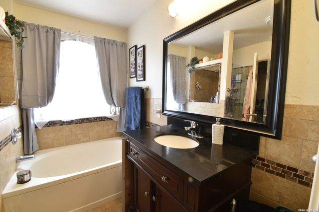 1239 Bobcat, San Antonio, TX 78251