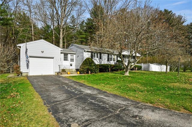 56 Myers Street, Putnam, CT 06260