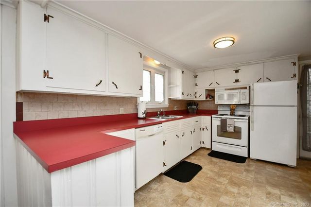 56 Myers Street, Putnam, CT 06260