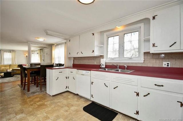 56 Myers Street, Putnam, CT 06260