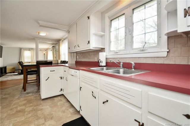 56 Myers Street, Putnam, CT 06260