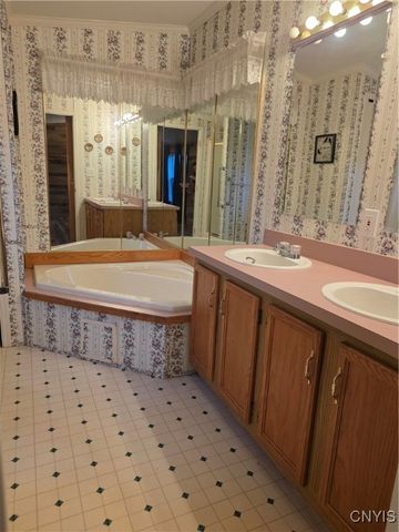 652 Wood Road, Lapeer, NY 13803