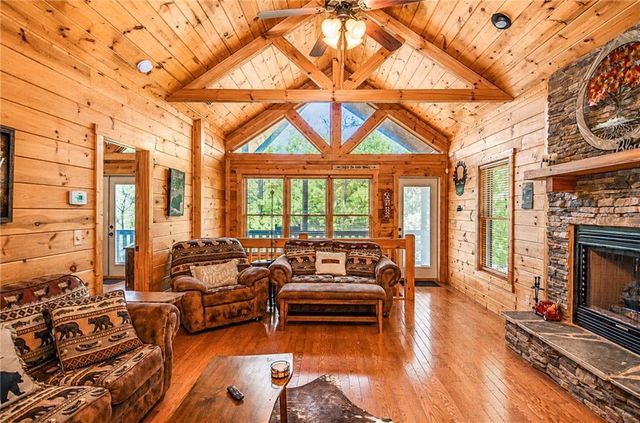 216 Dawn Lane, Ellijay, GA 30540