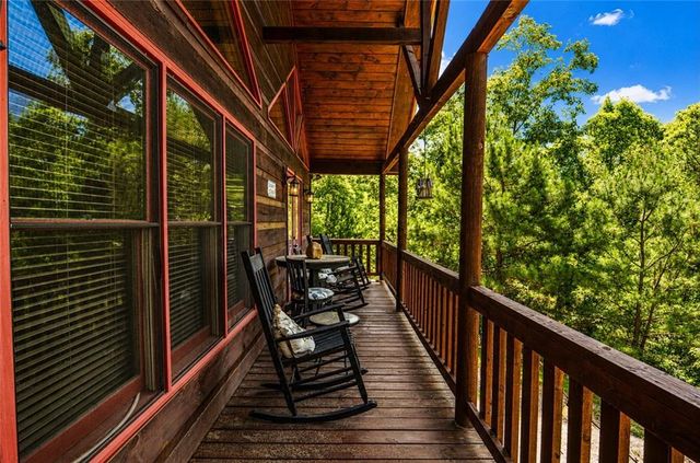 216 Dawn Lane, Ellijay, GA 30540