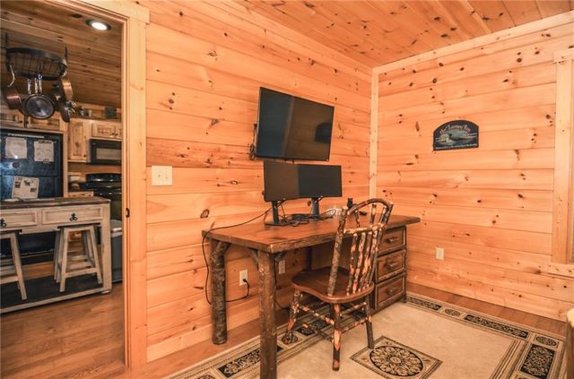 216 Dawn Lane, Ellijay, GA 30540
