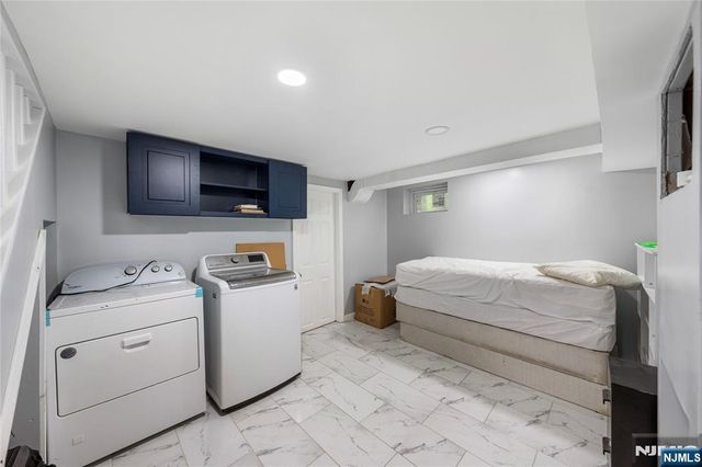 73 Davis Drive, Bergenfield, NJ 07621
