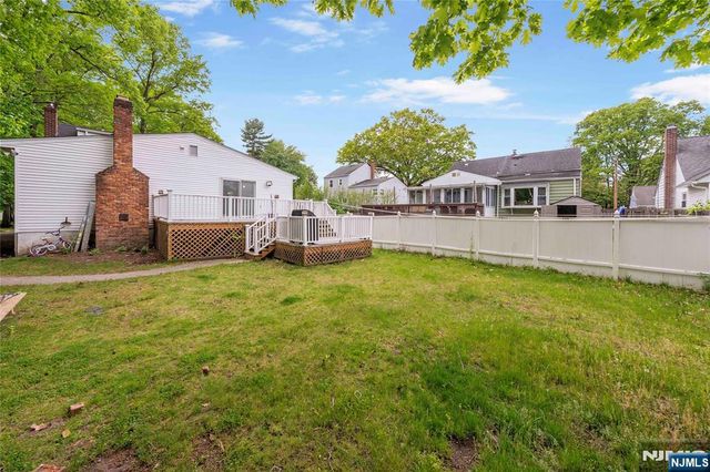73 Davis Drive, Bergenfield, NJ 07621
