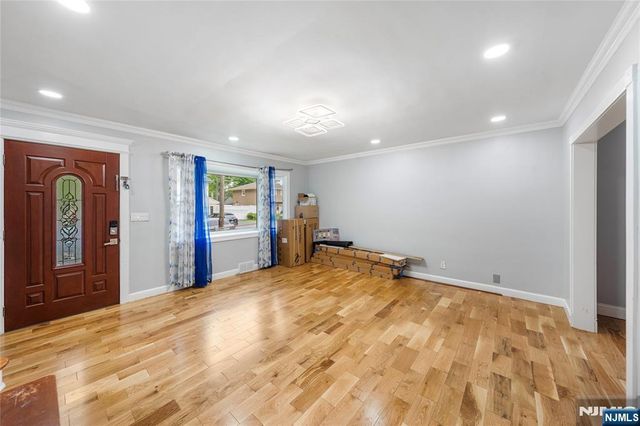 73 Davis Drive, Bergenfield, NJ 07621