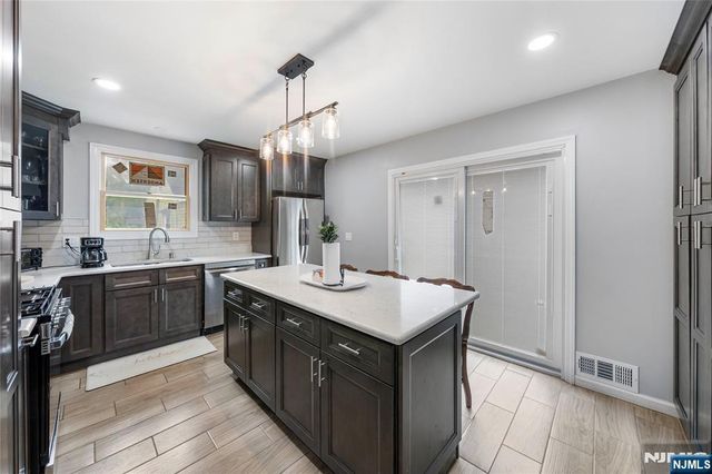 73 Davis Drive, Bergenfield, NJ 07621