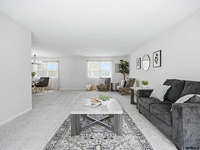 503 Ridge Road N, Council Bluffs, IA 51503