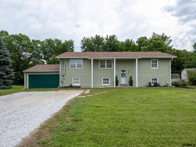 503 Ridge Road N, Council Bluffs, IA 51503