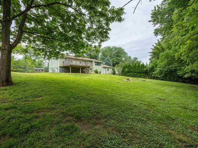 503 Ridge Road N, Council Bluffs, IA 51503
