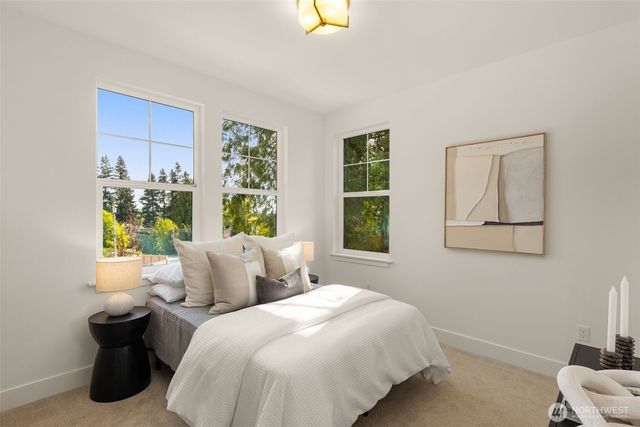 11608 NE 92nd Street, Kirkland, WA 98033