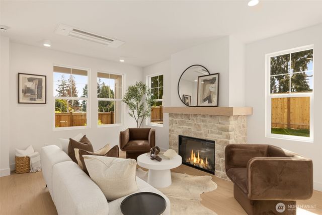 11608 NE 92nd Street, Kirkland, WA 98033