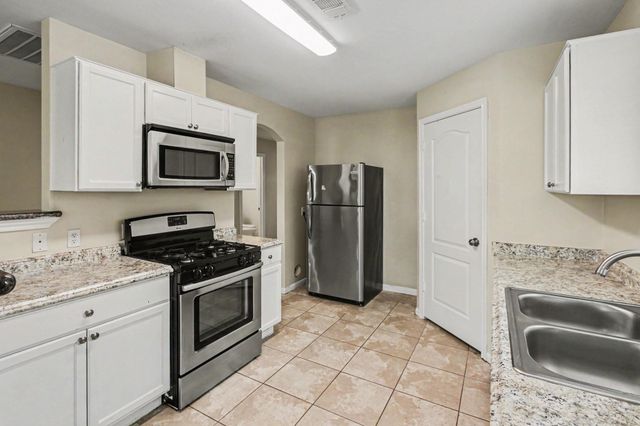18011 Kinsale Valley Lane, Houston, TX 77060