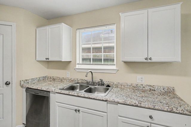 18011 Kinsale Valley Lane, Houston, TX 77060