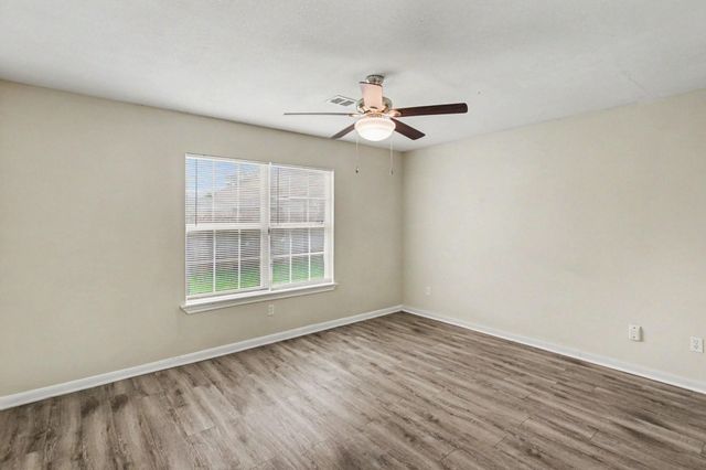 18011 Kinsale Valley Lane, Houston, TX 77060