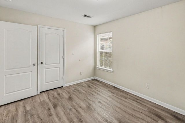 18011 Kinsale Valley Lane, Houston, TX 77060