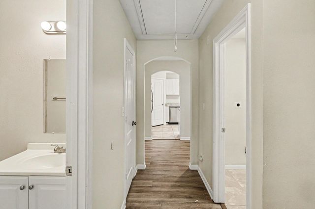 18011 Kinsale Valley Lane, Houston, TX 77060