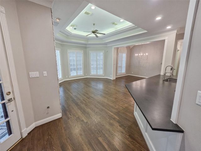3815 Loch Glen Court, Houston, TX 77059