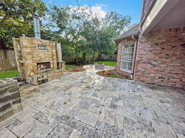 3815 Loch Glen Court, Houston, TX 77059