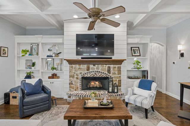 523 S Dallas Street, Van Alstyne, TX 75495