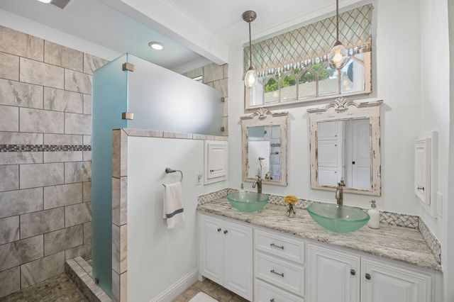 523 S Dallas Street, Van Alstyne, TX 75495