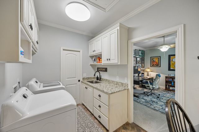 523 S Dallas Street, Van Alstyne, TX 75495
