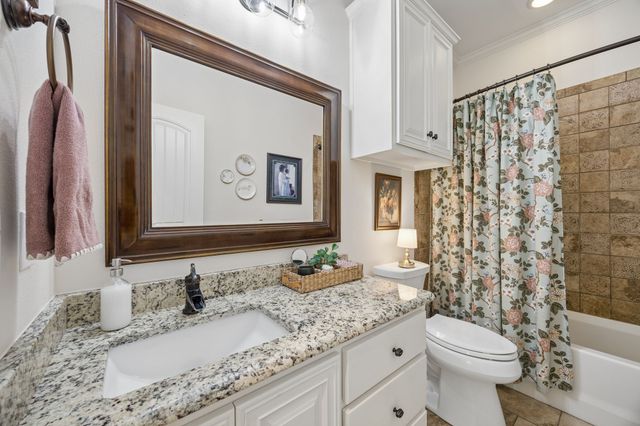 523 S Dallas Street, Van Alstyne, TX 75495