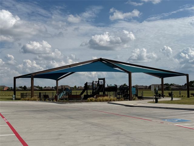 523 S Dallas Street, Van Alstyne, TX 75495