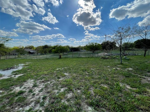 486 County Road 489, Stephenville, TX 76401