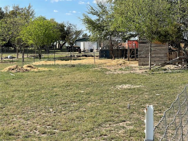 486 County Road 489, Stephenville, TX 76401