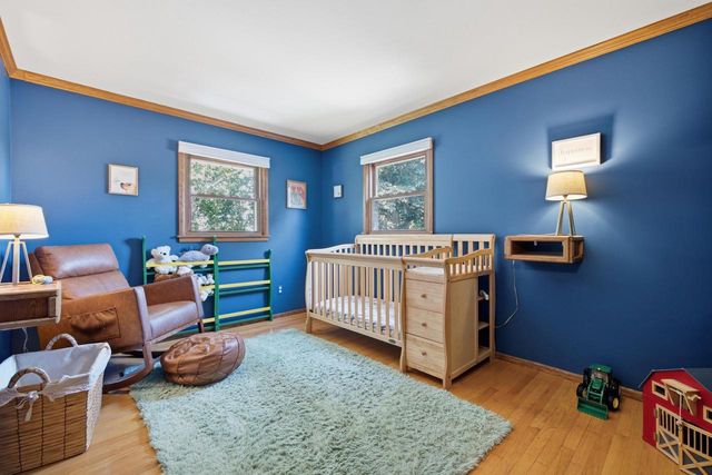 1930 Sunnyside DRIVE, Waukesha, WI 53186