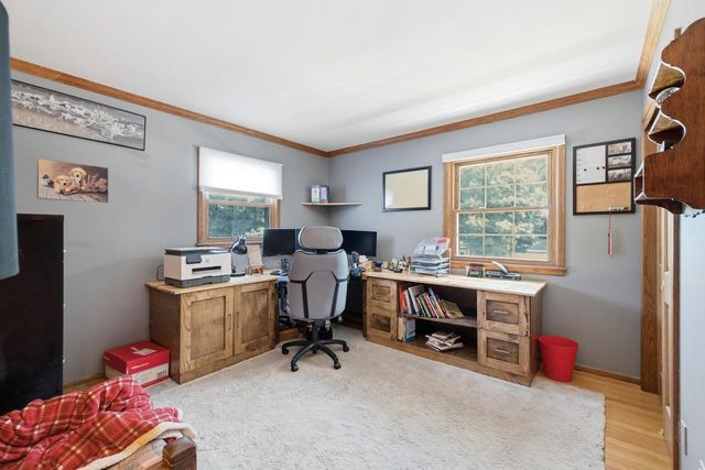 1930 Sunnyside DRIVE, Waukesha, WI 53186